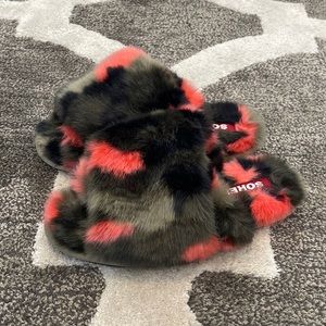 Sorel WOMEN'S SOREL GO™ - MAIL RUN SLIPPER - Size 10